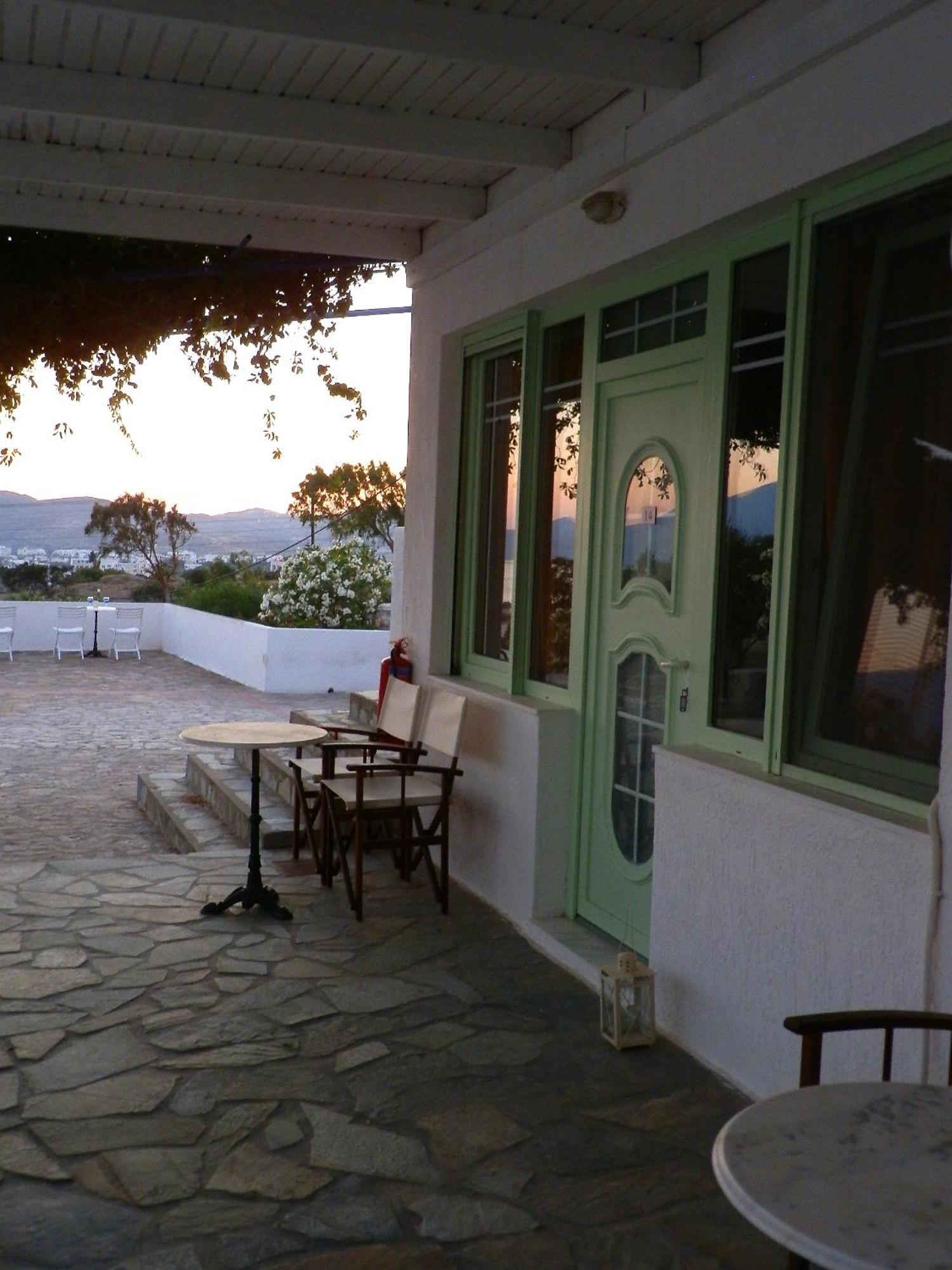 Parasporos Village Adamantas  Exterior photo